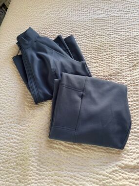 Women's Active Stretch Pants and matching jacket XL